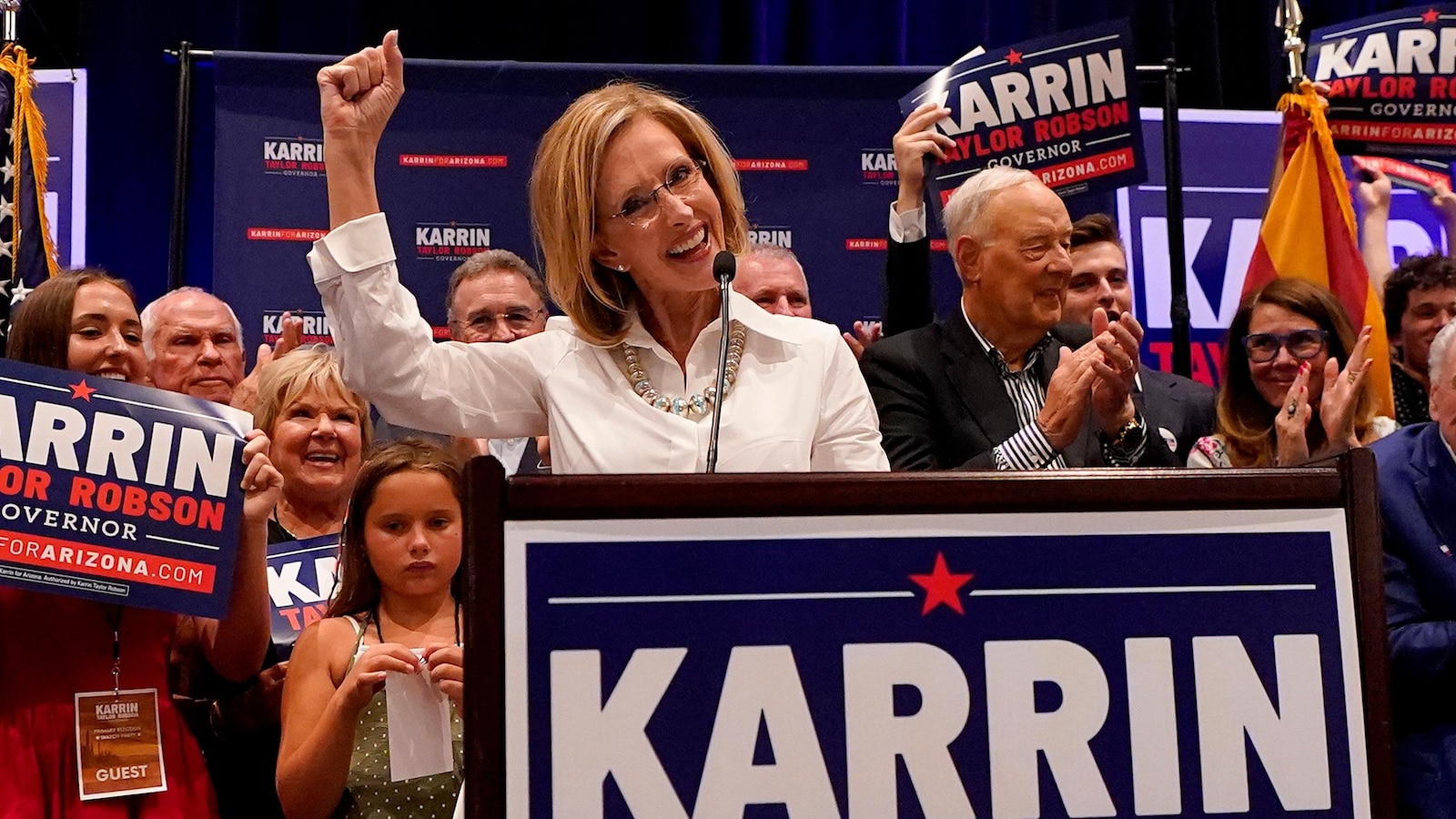 مرشح الحزب الجمهوري في أريزونا ينسحب من الانتخابات التمهيدية، مما يضيق المجال إلى اثنين