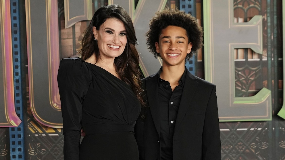 Idina Menzel poses with teenage son Walker at 'Wicked' premiere Good