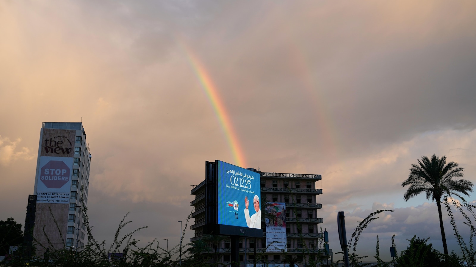 Pope to visit Christian sites in Lebanon; encourages Christians not to abandon region