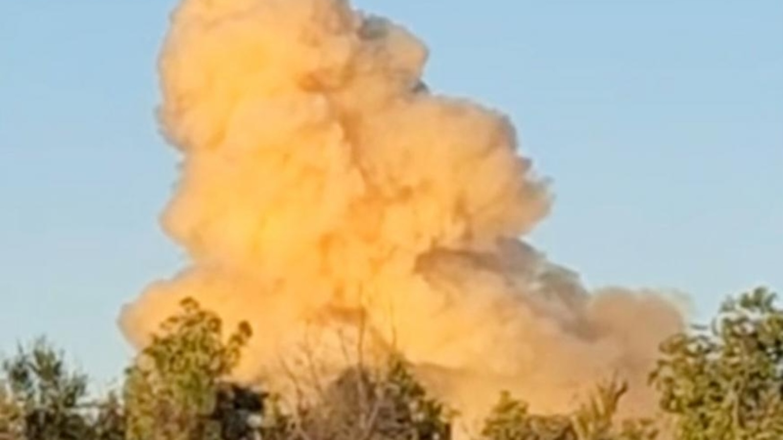 Explosion at Mississippi chemical plant causes ammonia leak, evacuations