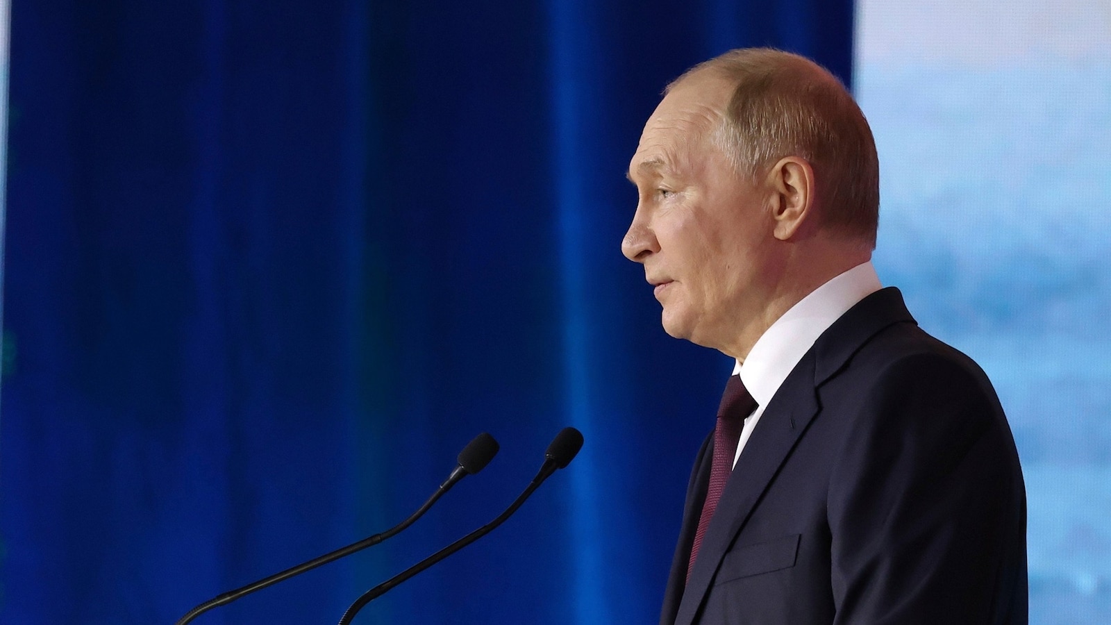 Foreign troops in Ukraine would be considered 'legitimate targets' to Russia, Putin says