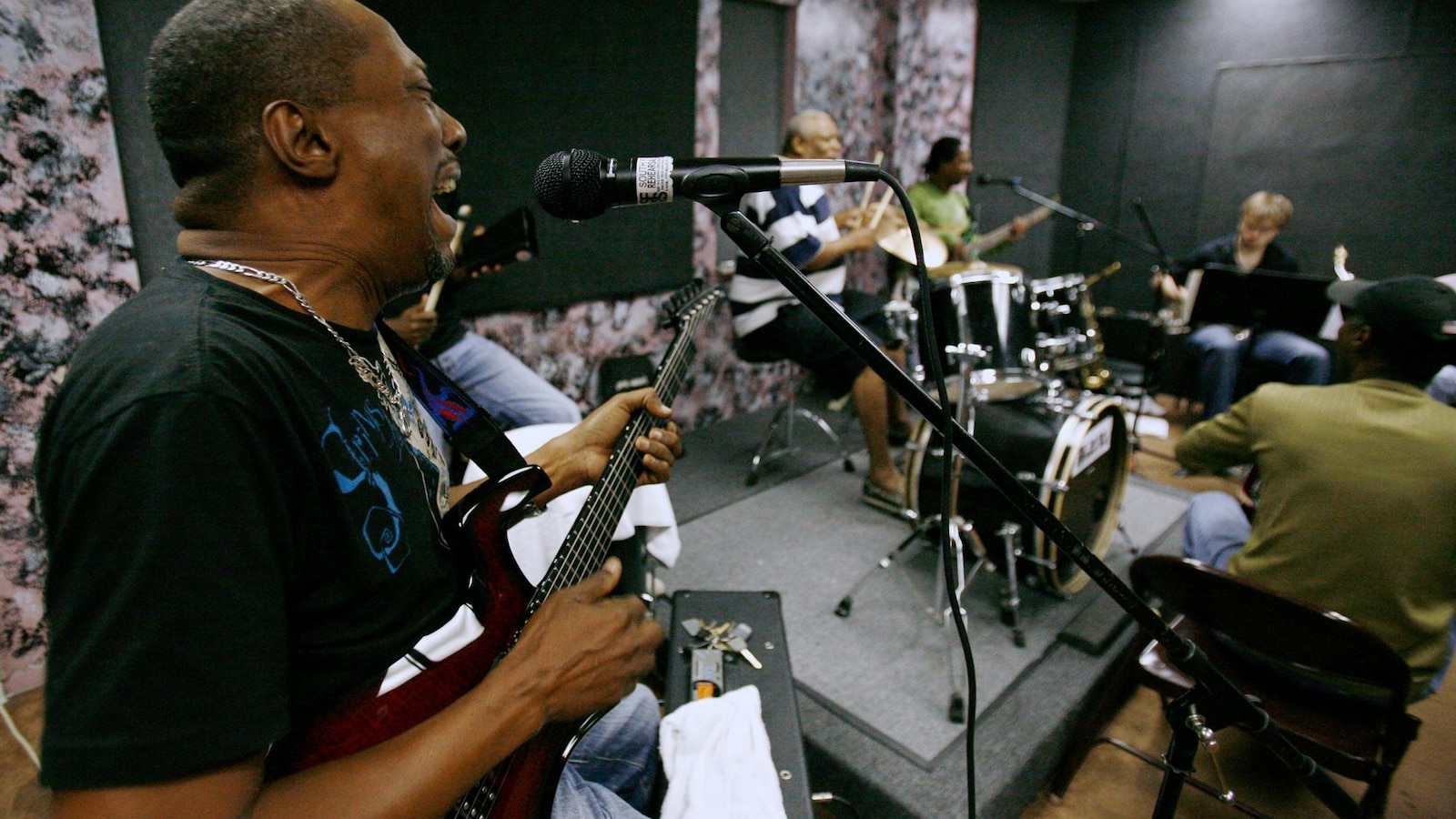 Compas любим хаитянски музикален и танцов жанр вдъхновен от меренге