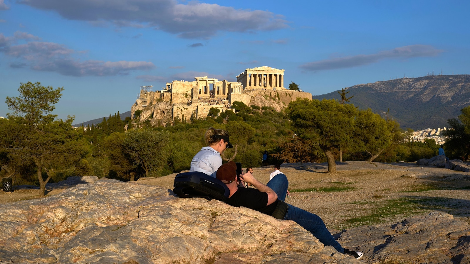 Greece's famed Parthenon free of scaffolding for first time in decades