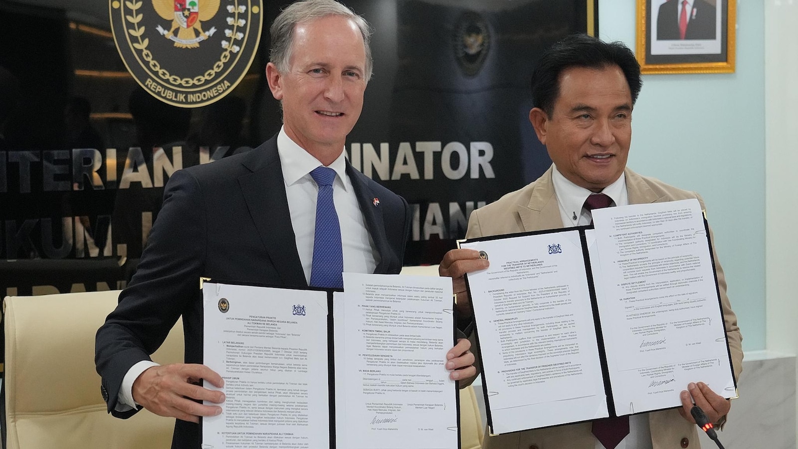 Индонезия ще репатрира 2-ма осъдени холандски наркотрафиканти, включително един осъден на смърт