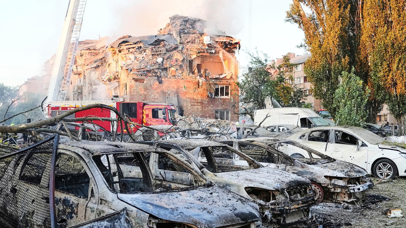 Mass Russian Drone, Missile Attacks Kill 10, Injure 48 in Kyiv