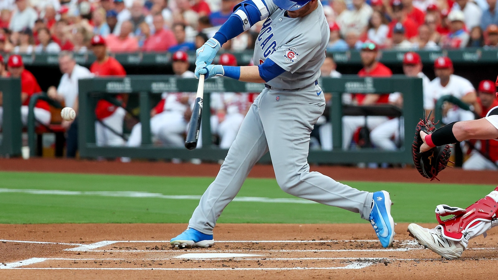 Cubs race to an early 7-run lead on the way to a 10-2 win over the Cardinals
