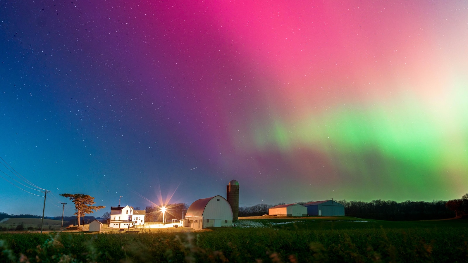 Solar eruptions moving toward earth could cause auroras over US tonight
