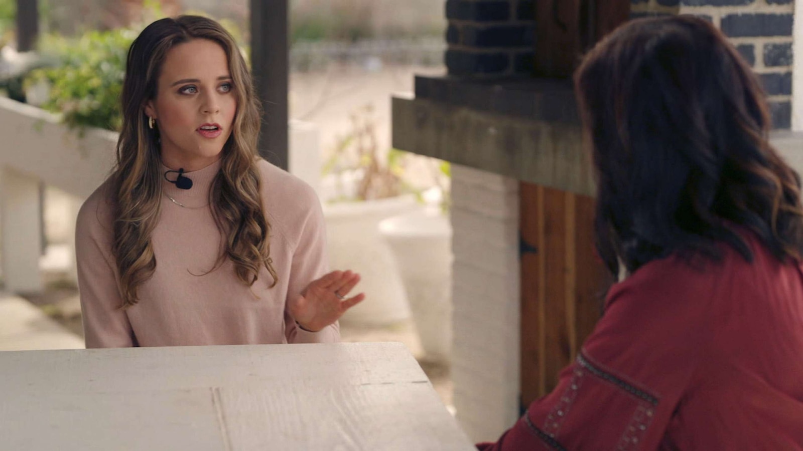 '19 Kids and Counting' star Jinger Duggar opens up about family