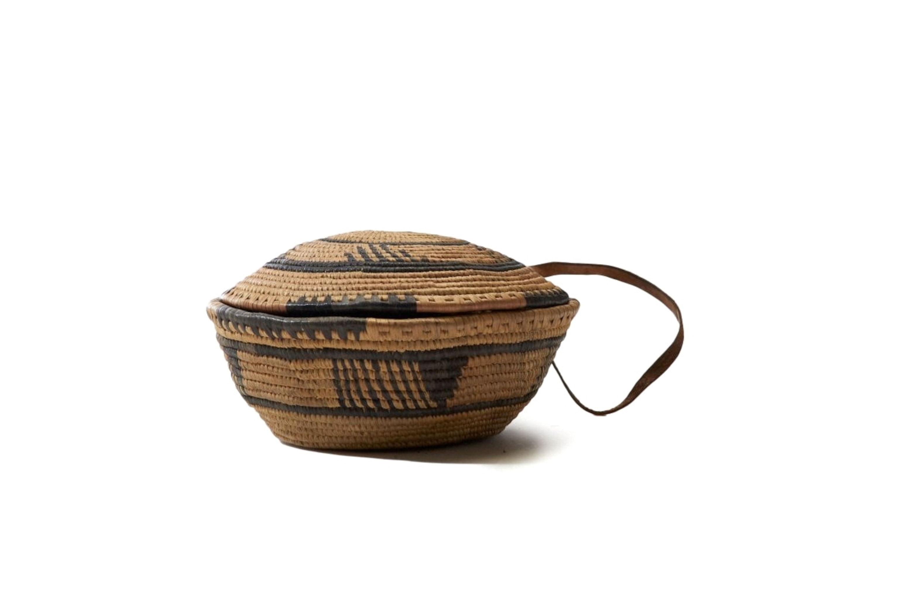 PHOTO: A woven basket, one of the objects that London's Horniman Museum says was looted from Benin City by British soldiers in 1897 and will be returned to Nigeria's government.