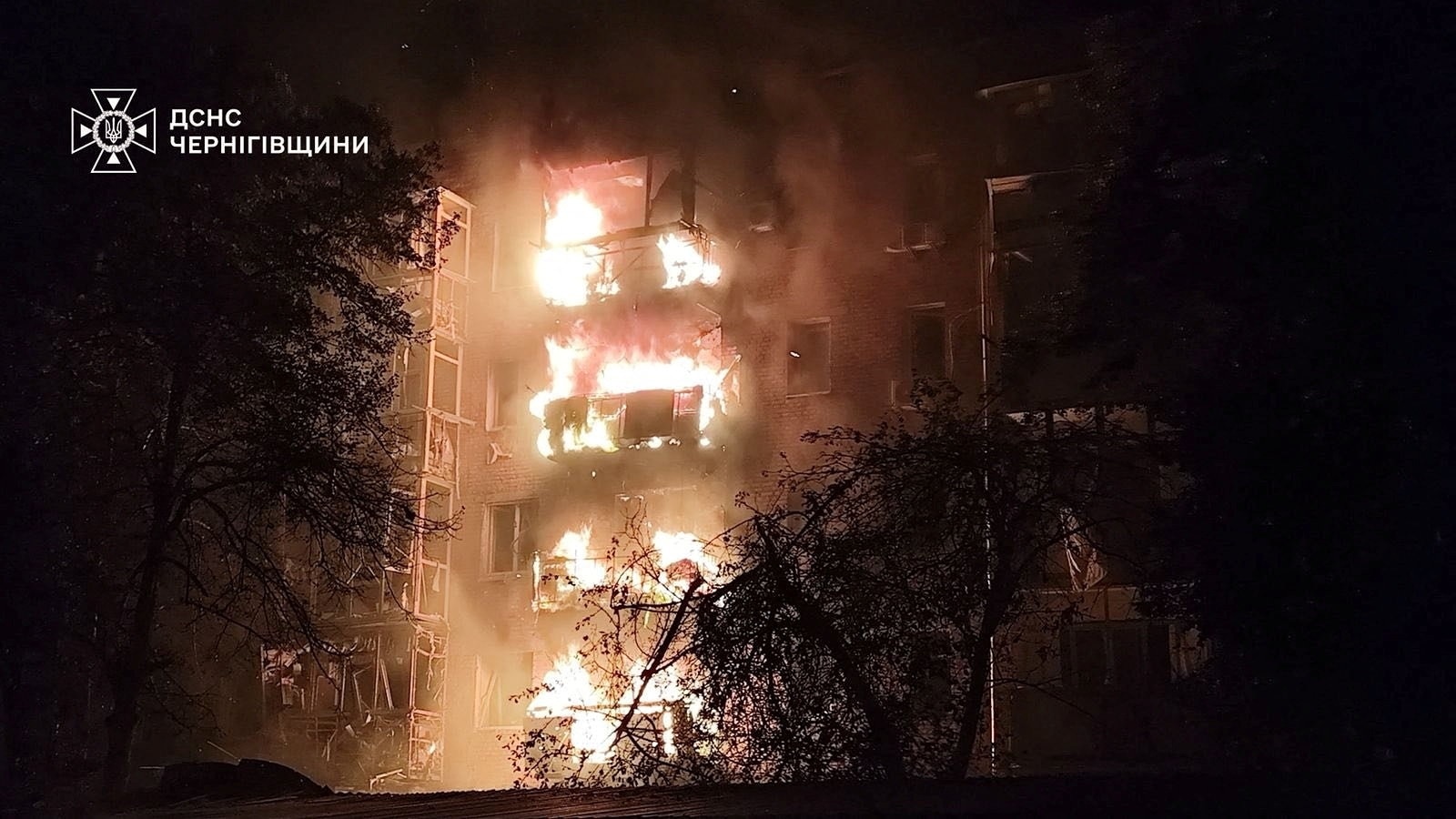 Russia launches 300 drones and missiles at Ukraine, Kyiv says, as Zelenskyy prepares for White House meeting