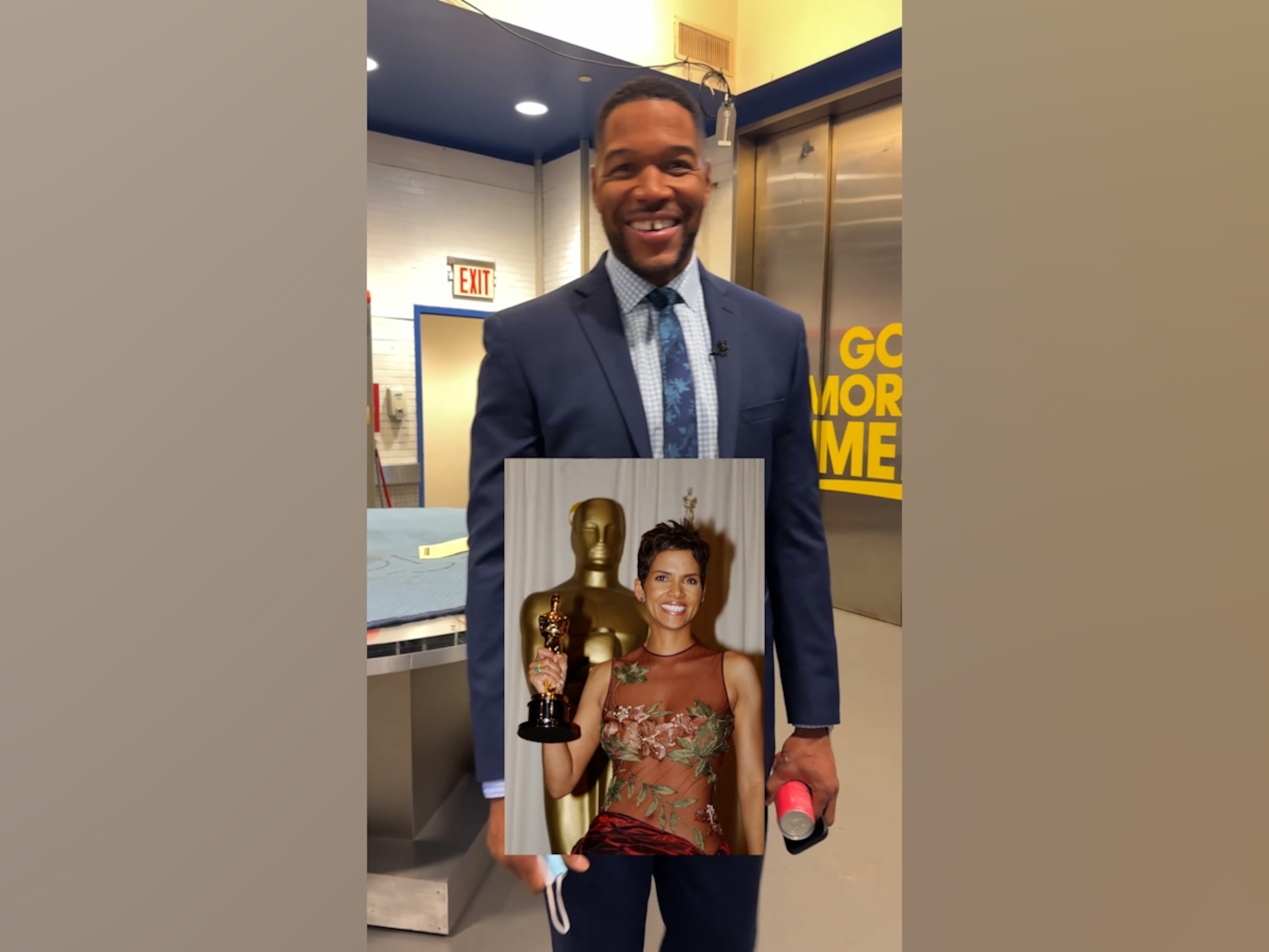 Jack Nicholson hugs daughter Lorraine in sweet new social media photo - ABC  News, image size:3072x2304