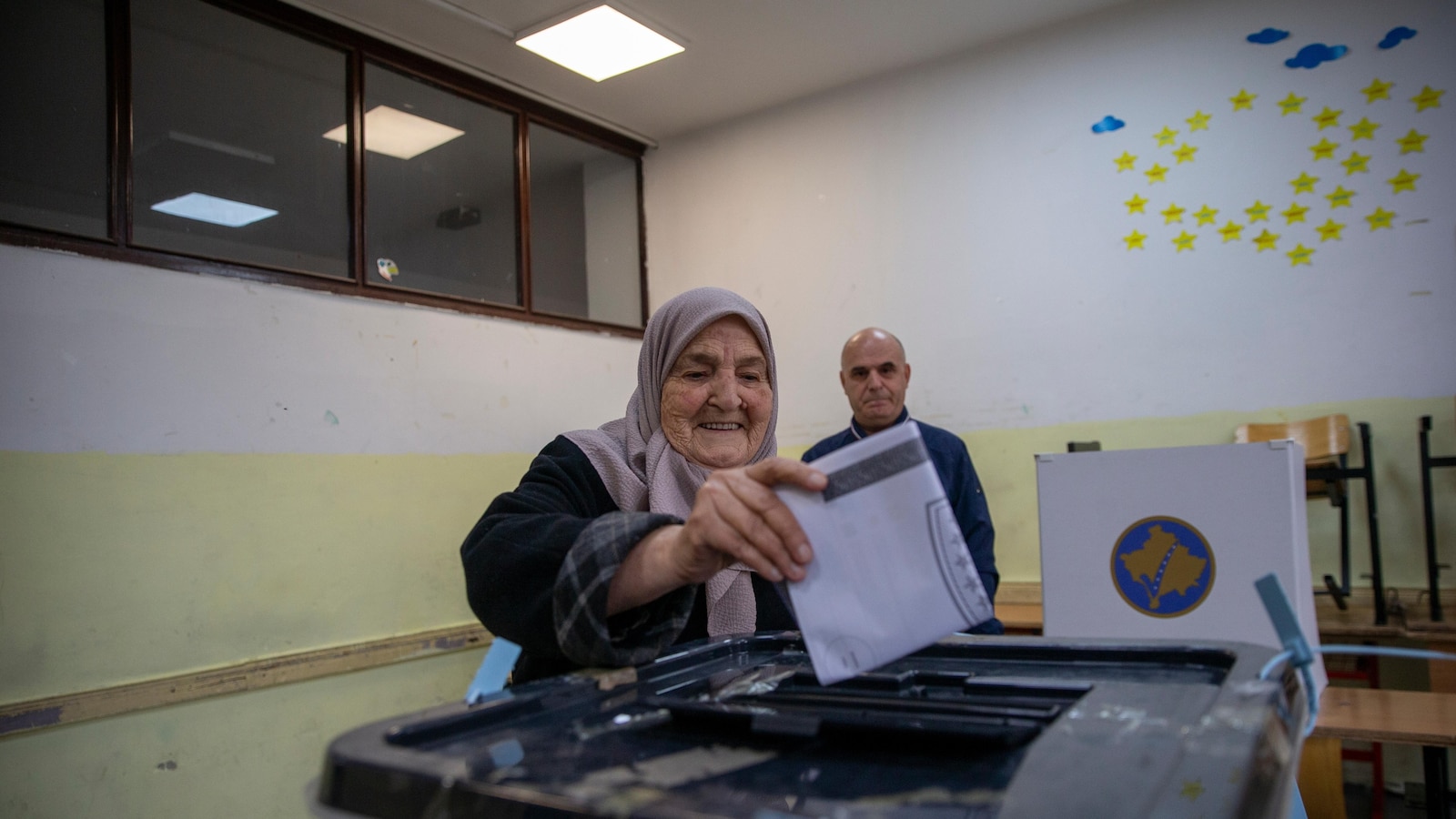 Most key municipalities in Kosovo are headed to runoffs, local election results show