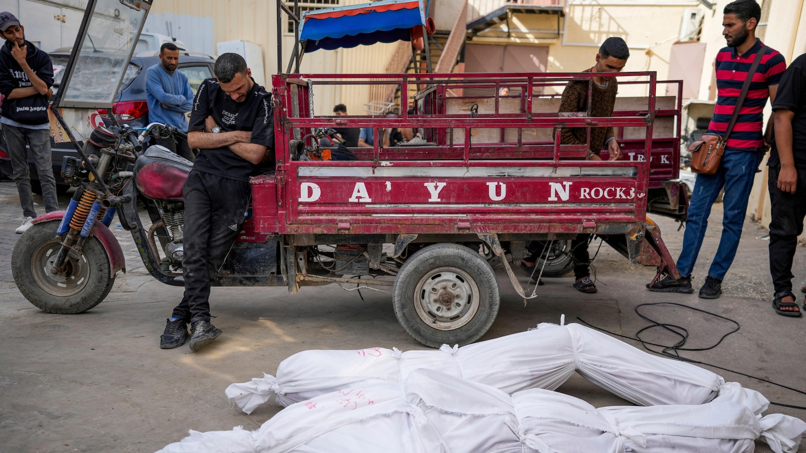 Israeli Airstrikes on Rafah in Gaza Strip Kill at least 5