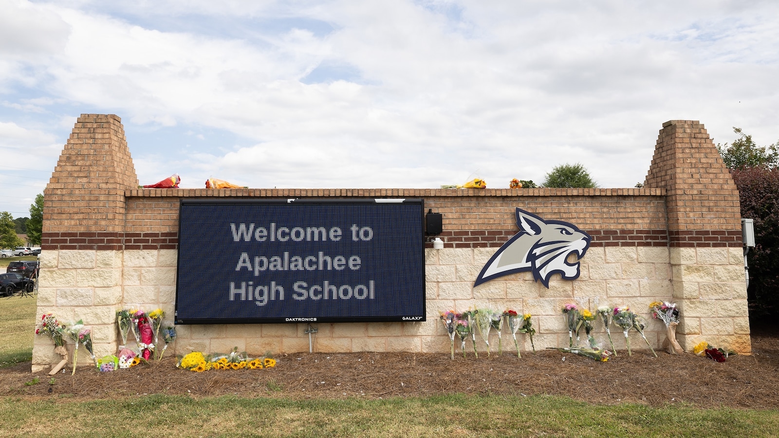 Teen pleads guilty to committing mass shooting at his high school