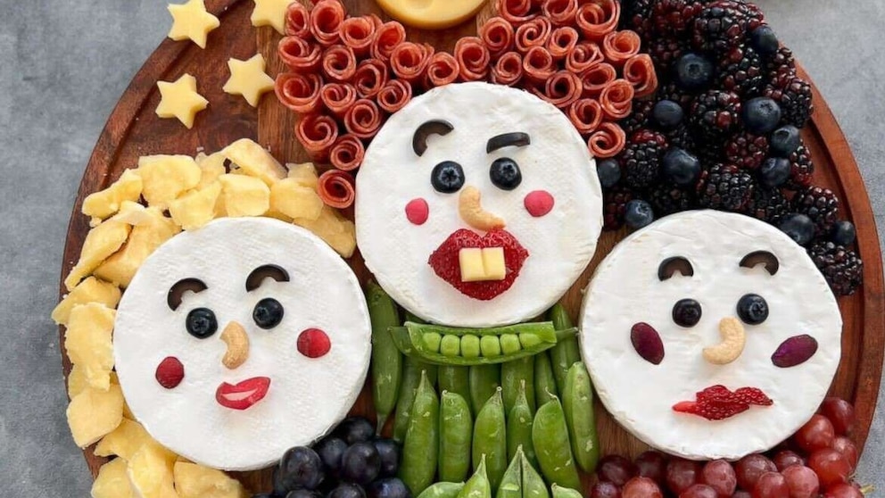 How to make a 'Hocus Pocus' cheese and charcuterie board for Halloween