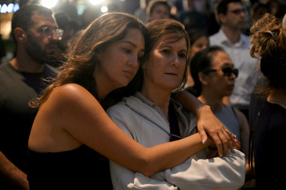 PHOTO: AUSTRALIA-ATTACK-BONDI