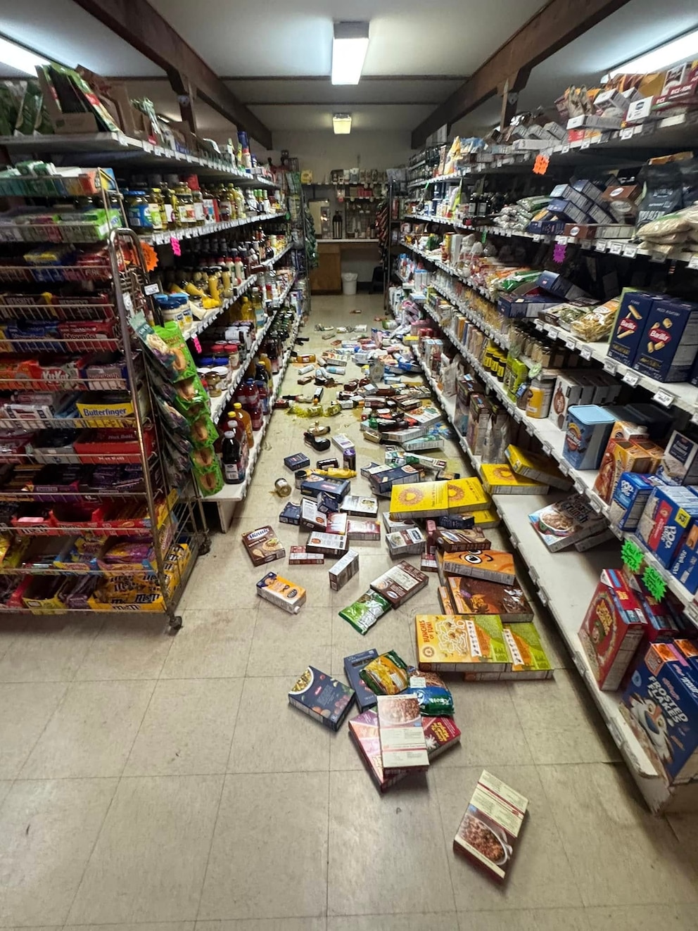 Tsunami warning cancelled in california