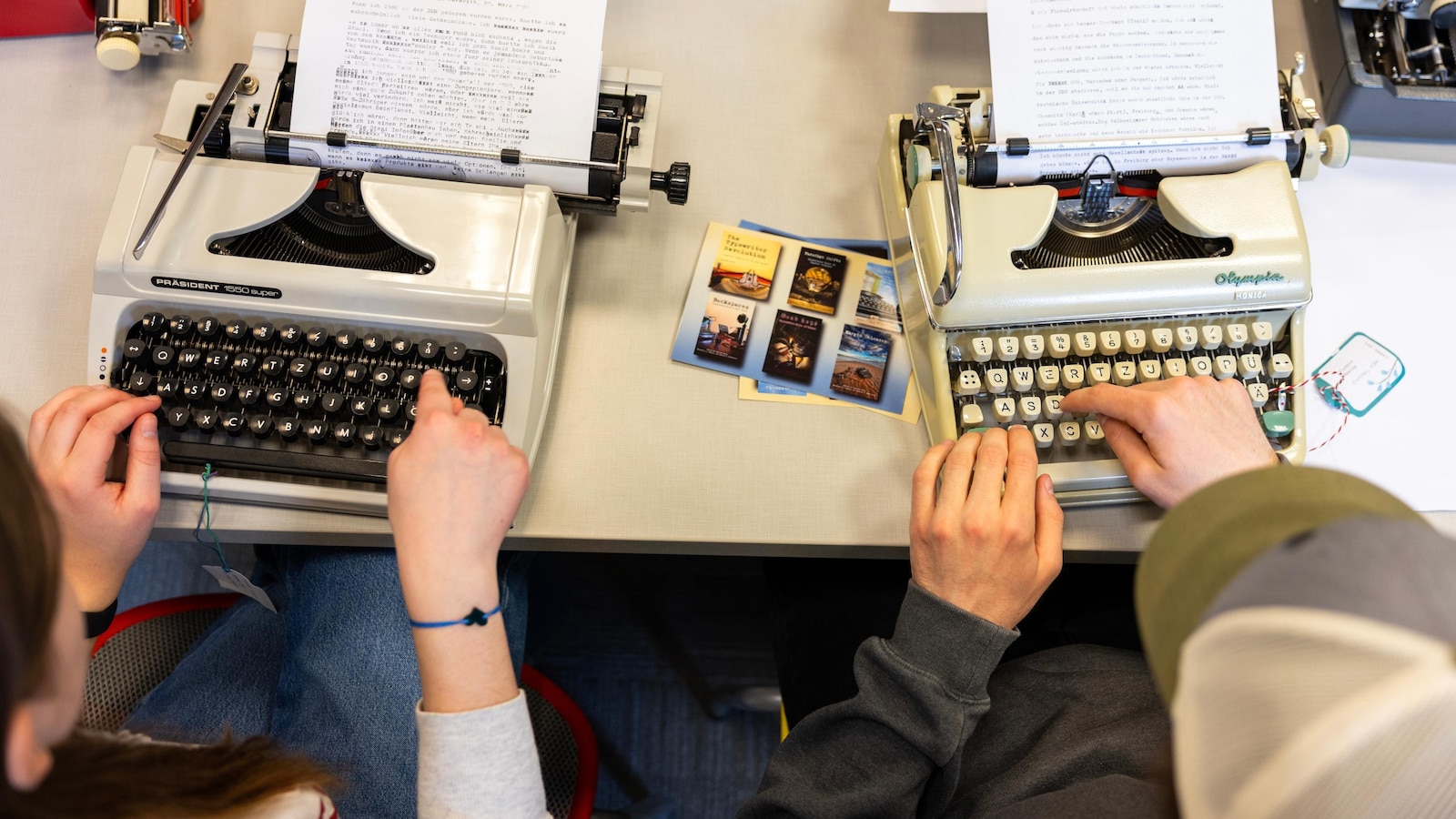 A college instructor turns to typewriters to curb AI-written work and teach life lessons