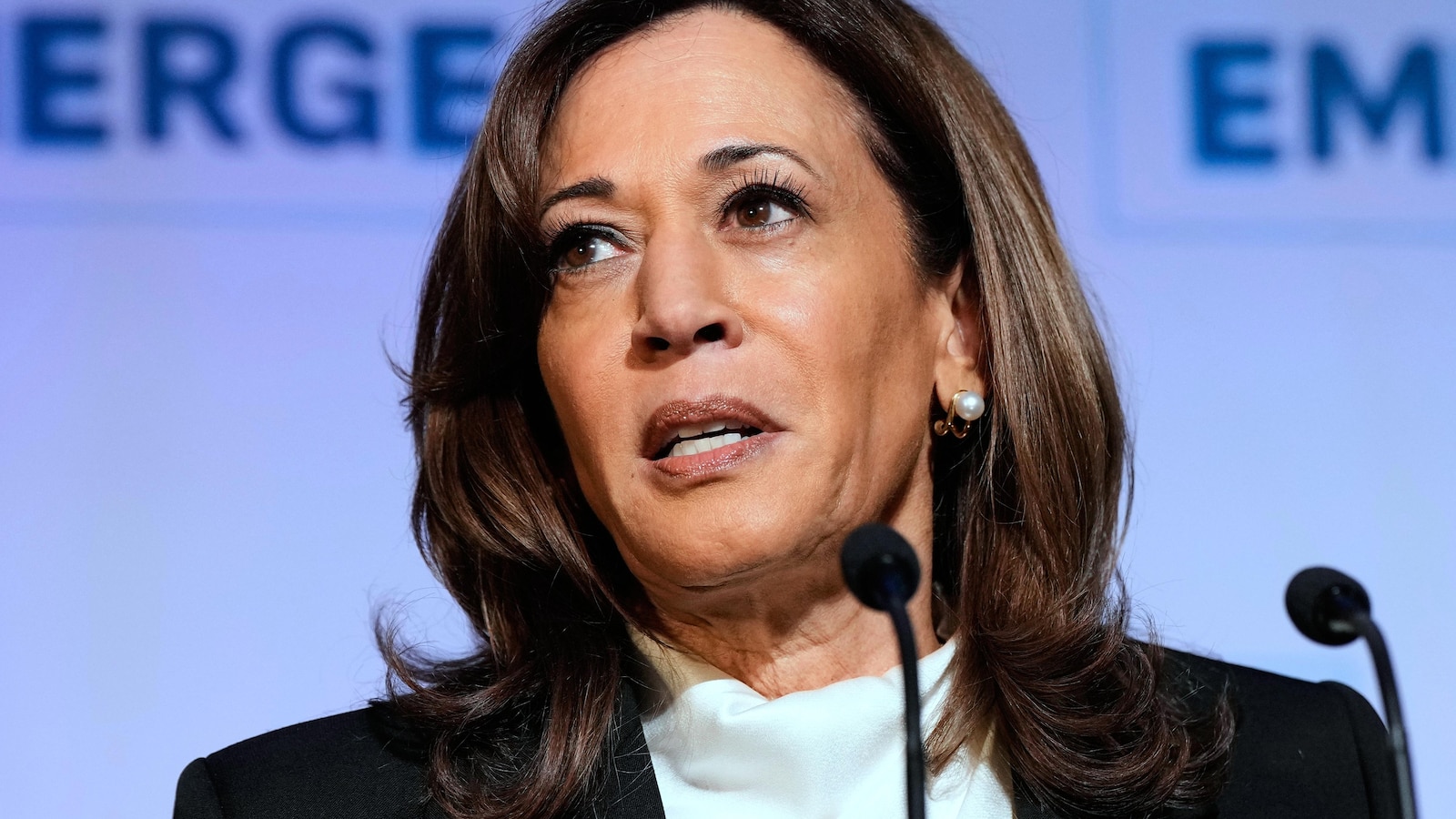 Kamala Harris says she 'had a certain responsibility' to argue against Biden running again