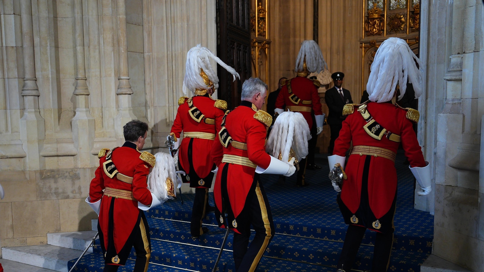 UK leadership contenders expected to launch bids to unseat PM after maneuvering