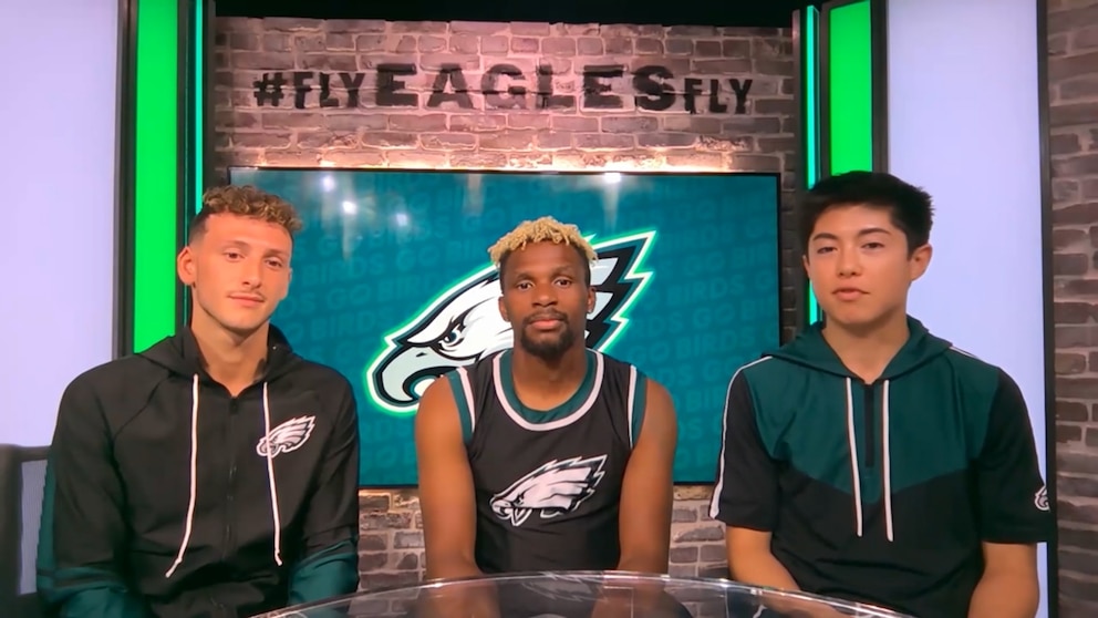 Male NFL cheerleaders respond after backlash