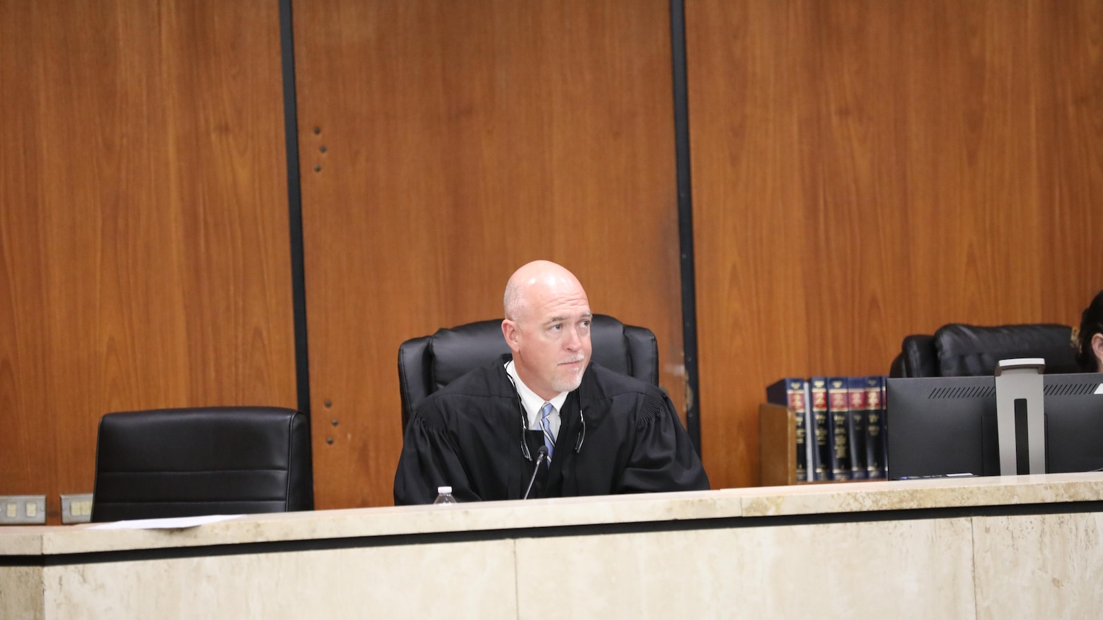 Banker for Alex Murdaugh faces prison time as state and federal cases wrap up