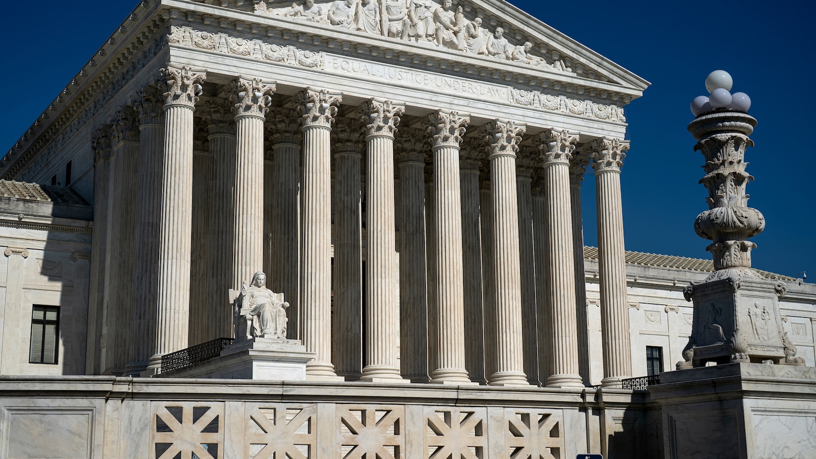  Alabama asks Supreme Court to allow use of congressional map helping GOP, despite racial bias ruling