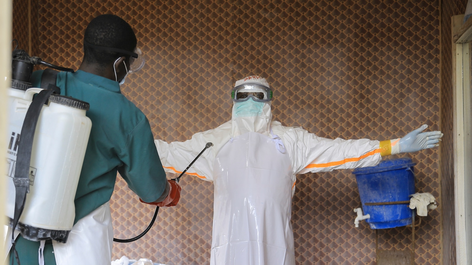 Congo’s Ebola outbreak tops 10,000 cases as authorities race to slow the spread