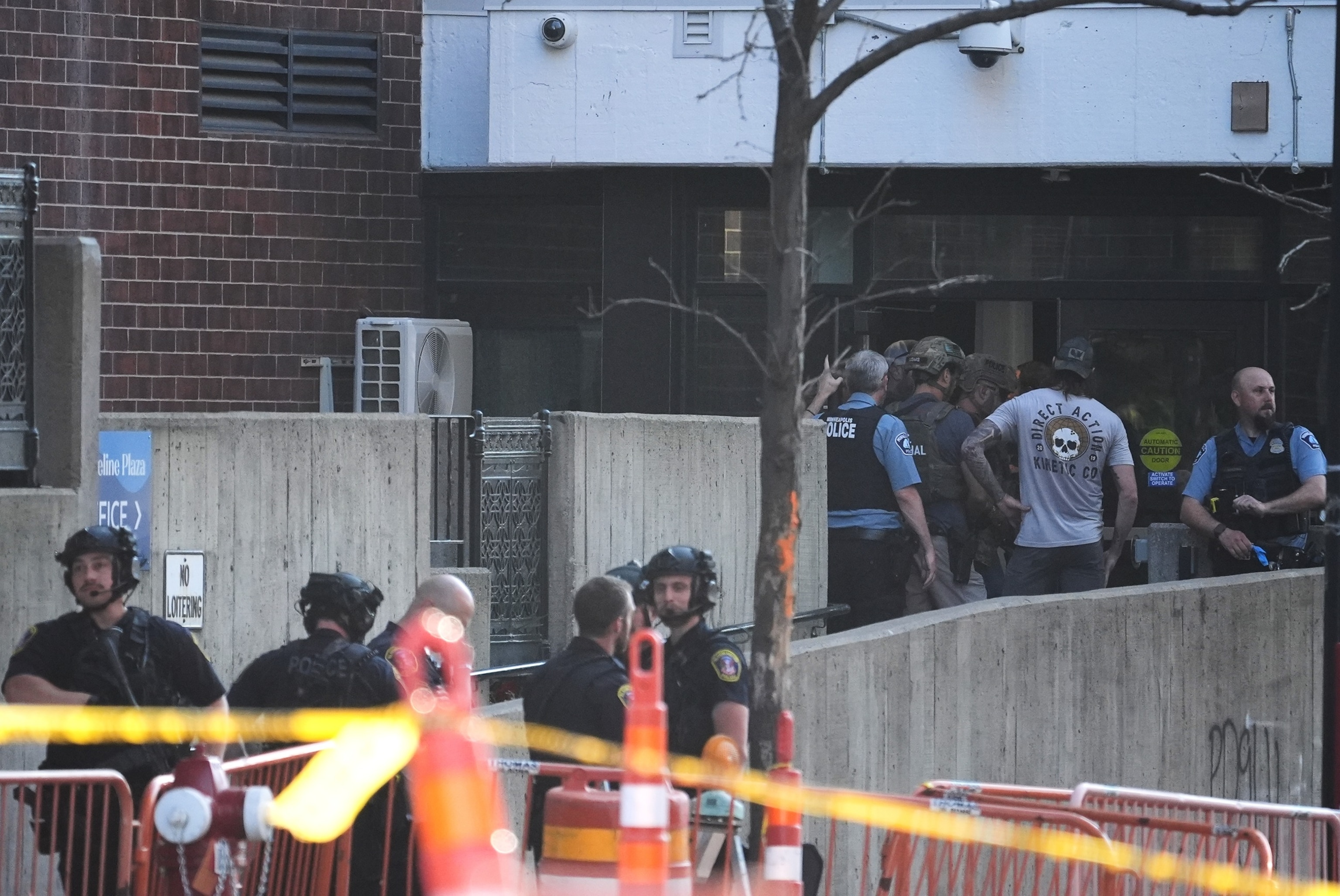 2 killed, multiple hurt in shooting at Minneapolis apartment building: Police