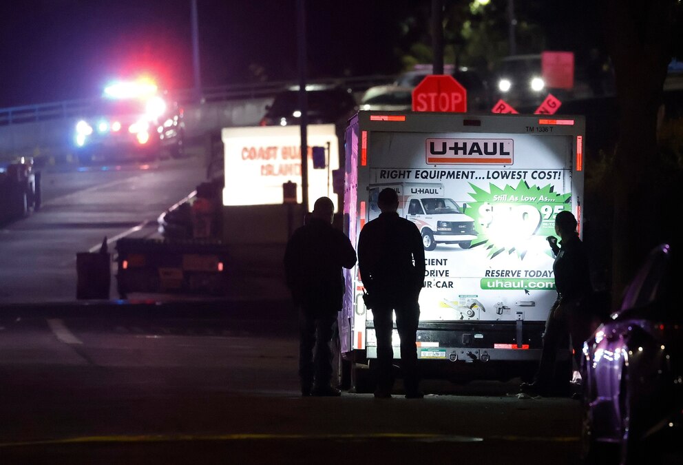 PHOTO: Federal Agents To Reportedly Increase Immigration Enforcement Operations In Bay Area