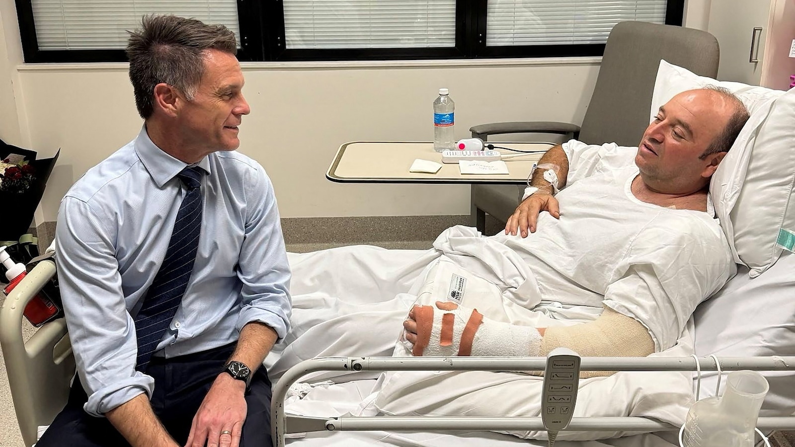 You Are An Australian Hero': Prime Minister Visits Hospitalized Man Who Disarmed Alleged Bondi Beach Attacker