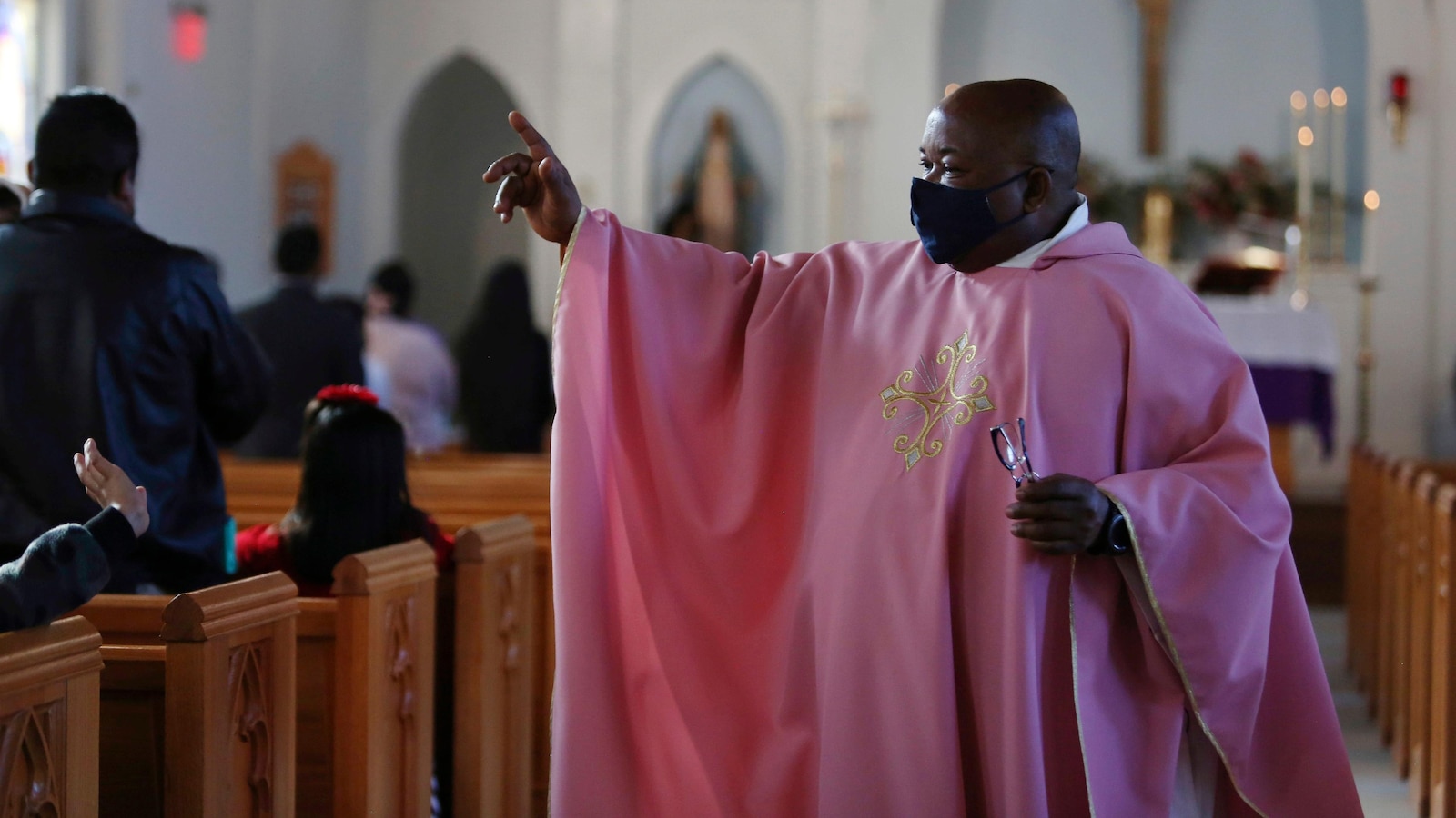 Faith leaders hope bill will stop the loss of thousands of clergy from abroad serving US communities Faith leaders hope bill will stop the loss of thousands of clergy from abroad serving US communities