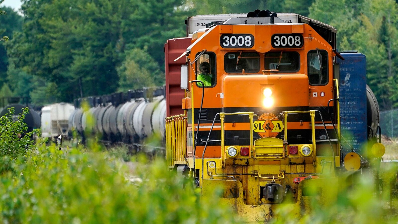 As railroad strike grows closer, congressional Dems hope for compromise