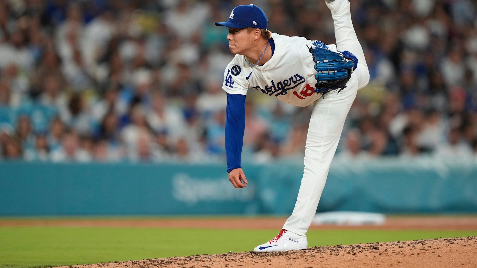 Ohtani gets 2 big hits, Yamamoto and bullpen combine on 1-hitter in Dodgers’ 2-1 win over Giants