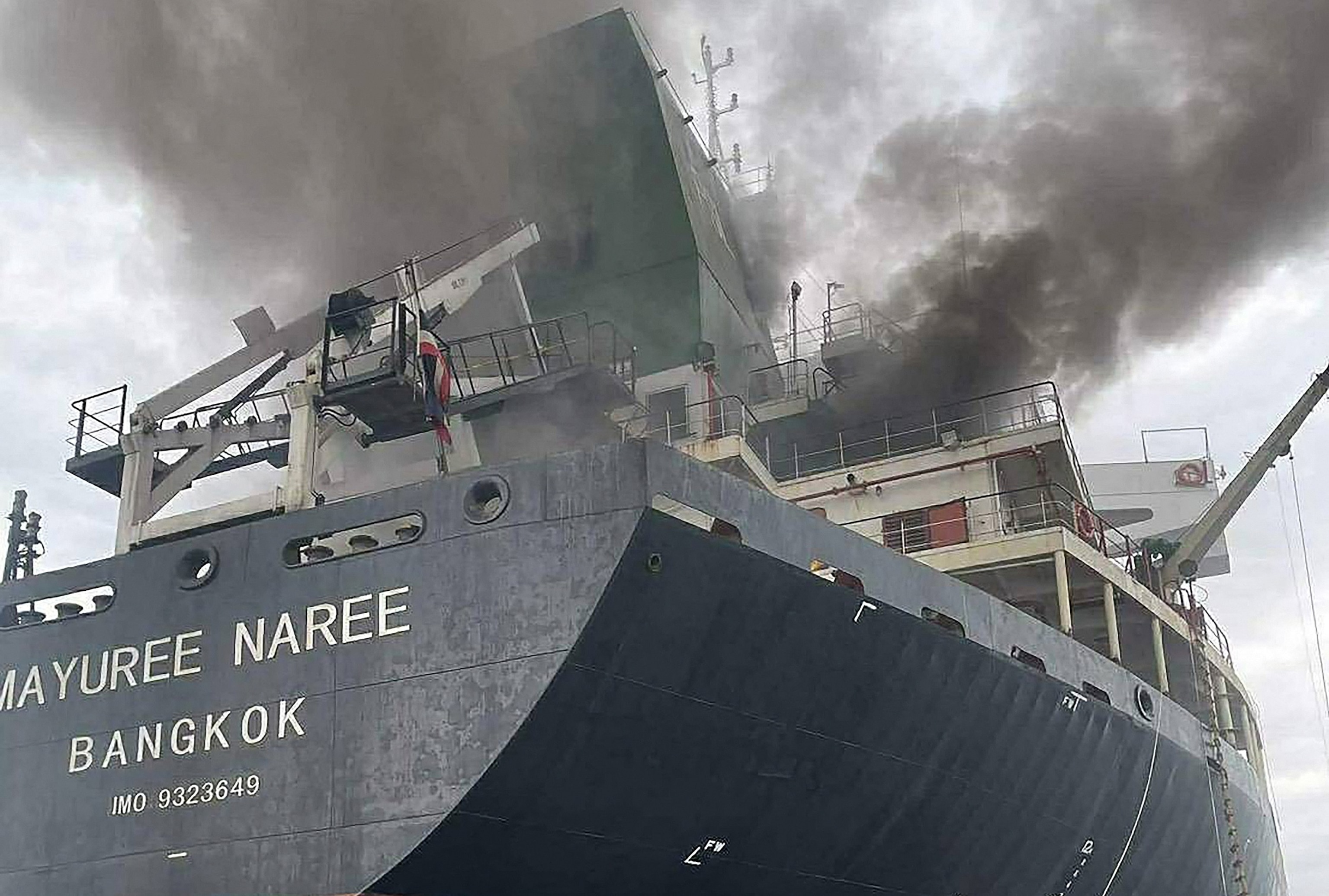 Tensions continue to escalate in the Strait of Hormuz as 3 commercial ships  attacked - ABC News