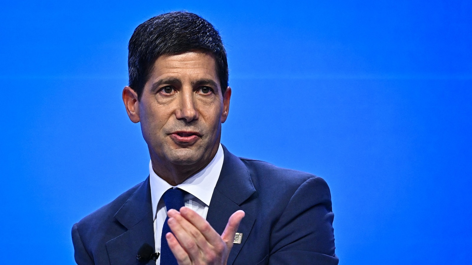 Fed Chair Kevin Warsh warns of AI 'shock' for economy, pledges to contain inflation