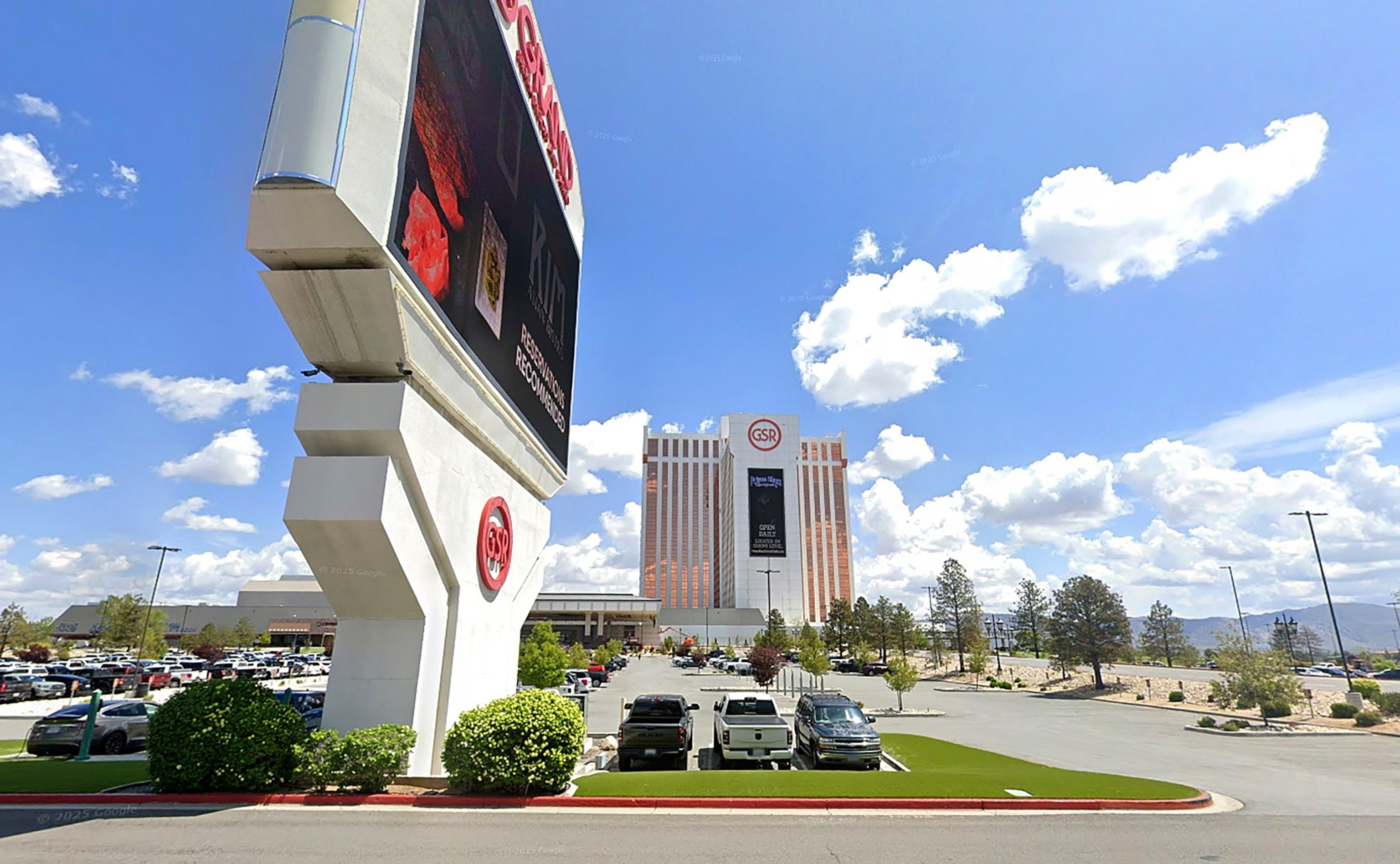 Several hurt in shooting outside casino in Reno: Police