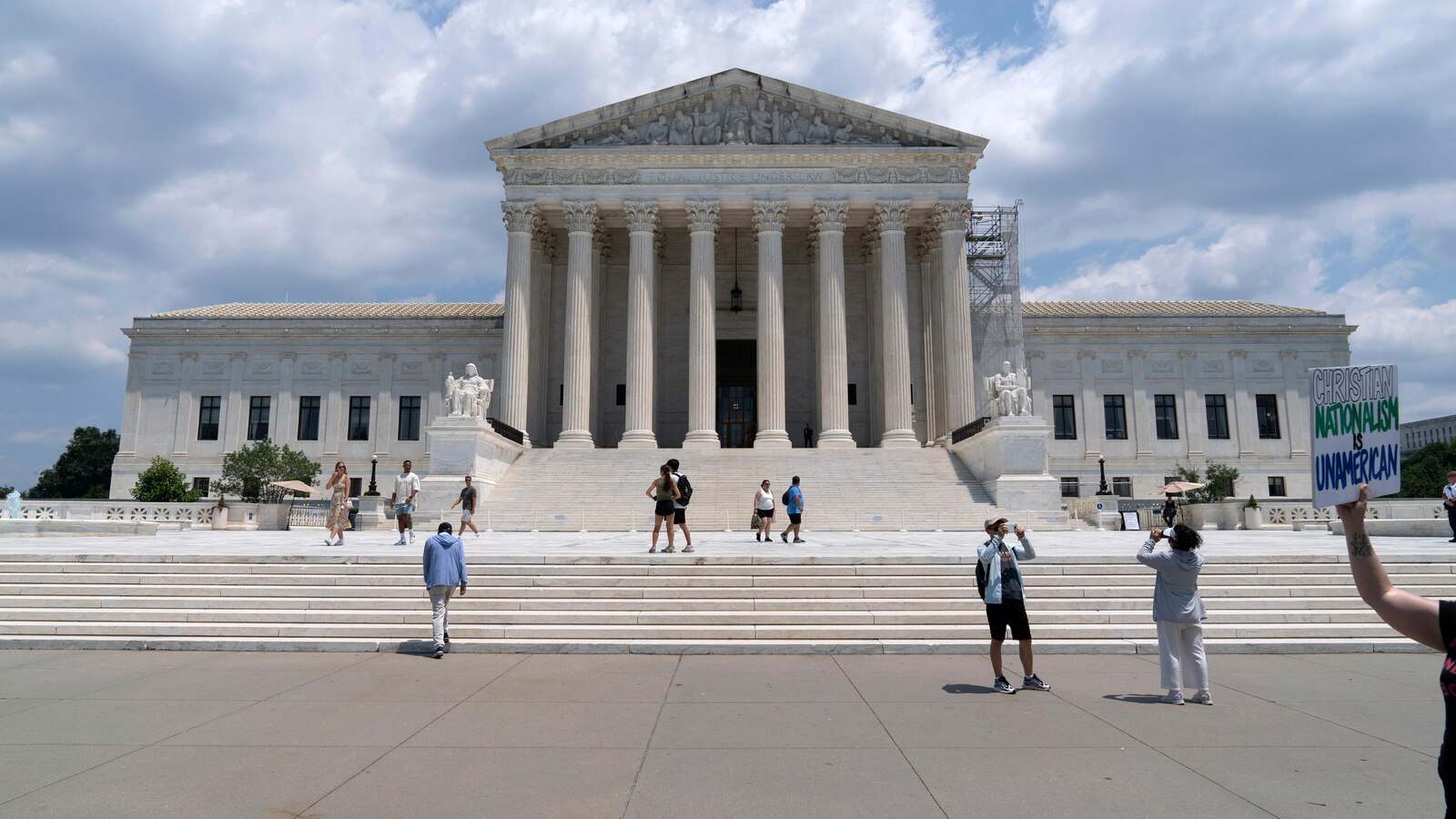  Supreme Court makes it harder to charge Capitol riot defendants with obstruction, charge Trump faces