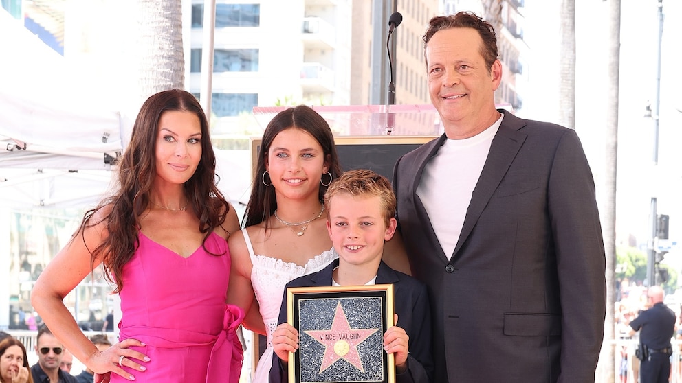 Vince Vaughn makes rare appearance with his 2 kids on Hollywood Walk of Fame