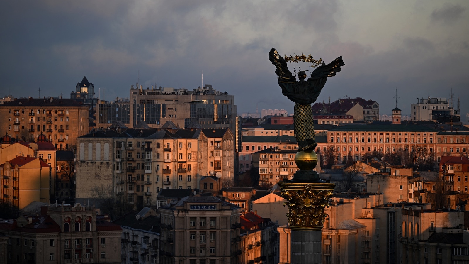 US official says Ukrainian delegation has agreed with US on terms of potential peace deal