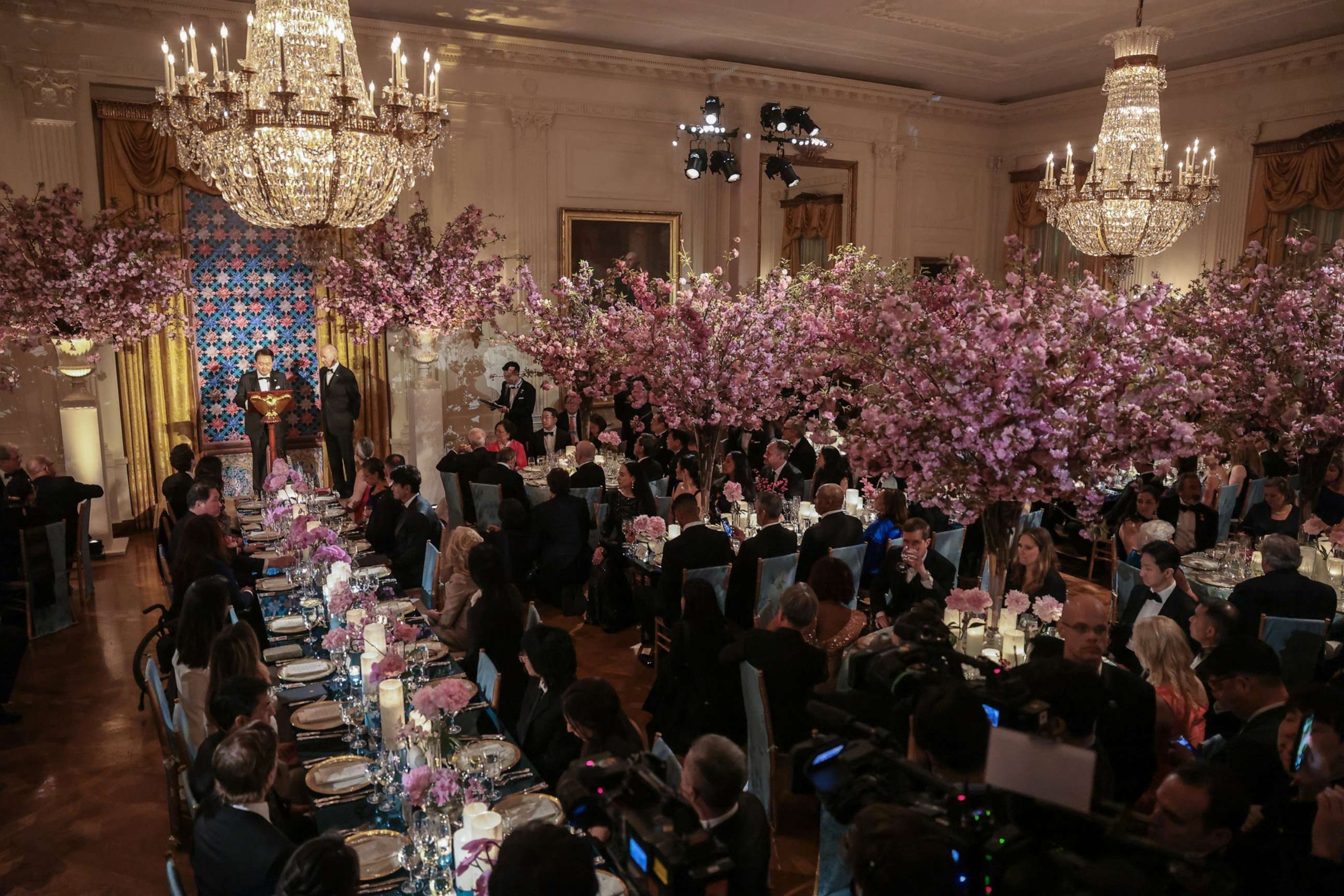 PHOTO: President Yoon Suk Yeol of the Republic of Korea and President Joe Biden make a toast during the State Dinner held in the East Room of The White House, April 26, 2023.