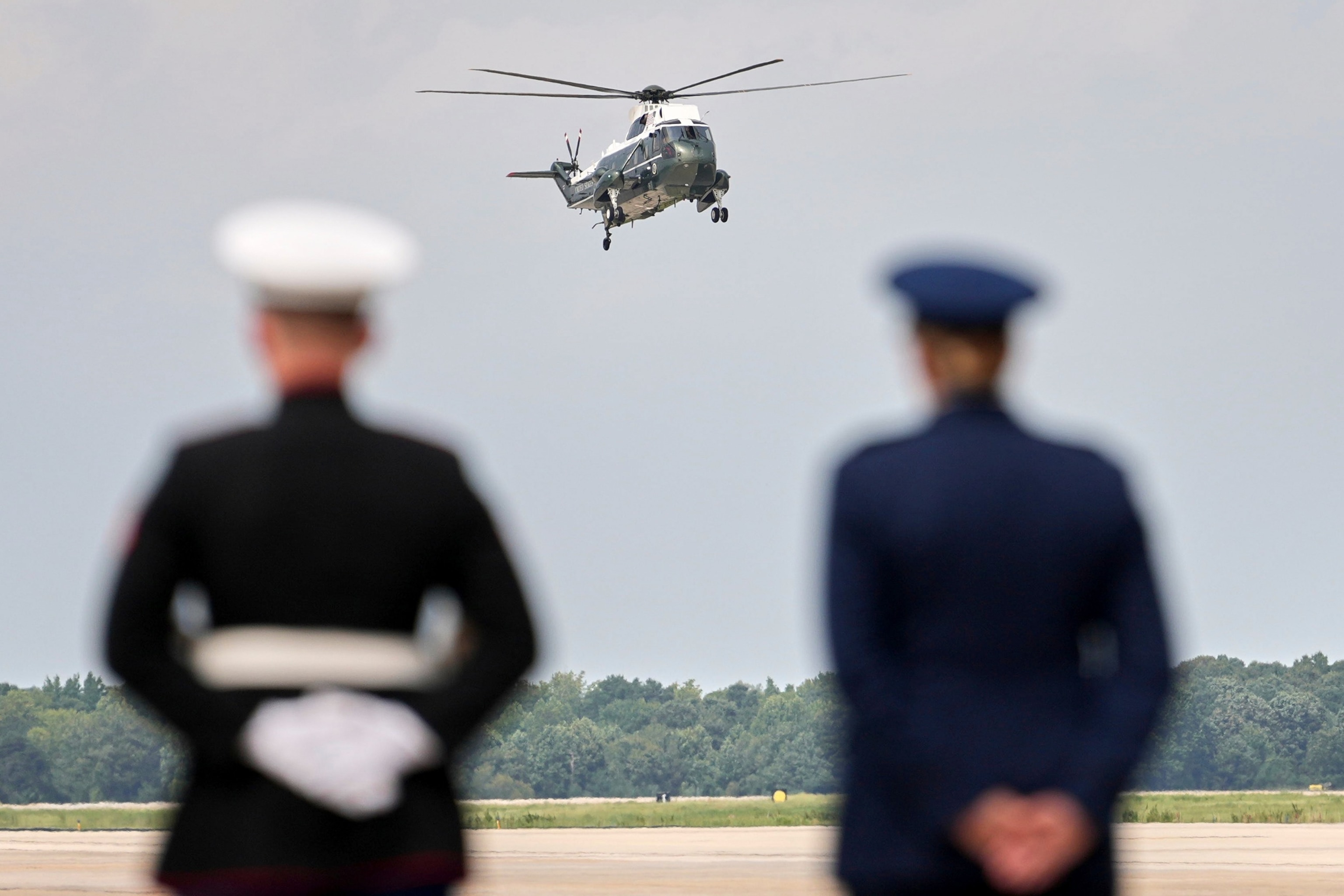 Marine One again loses communication with air traffic control at Reagan National