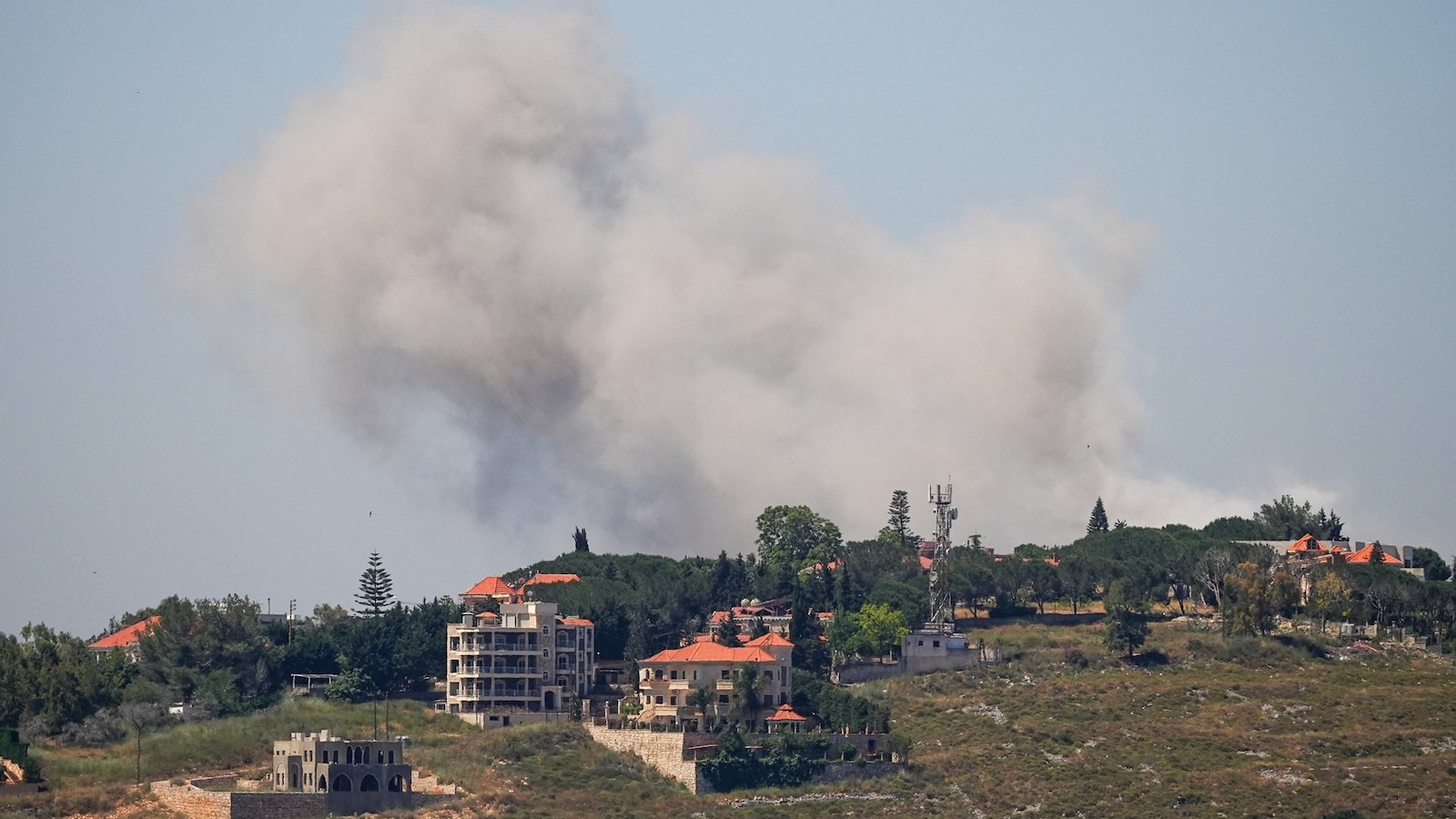 Iran live updates: Fighting continues in Lebanon after ceasefire talks