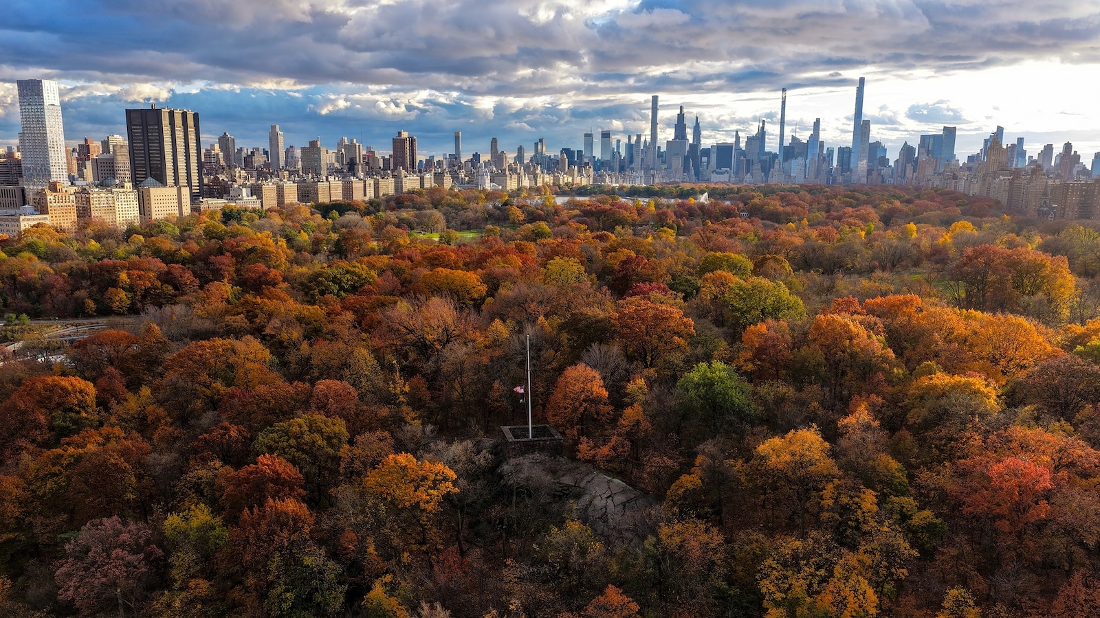 The timing and intensity of fall foliage in the coming weeks depend on a combination of factors.