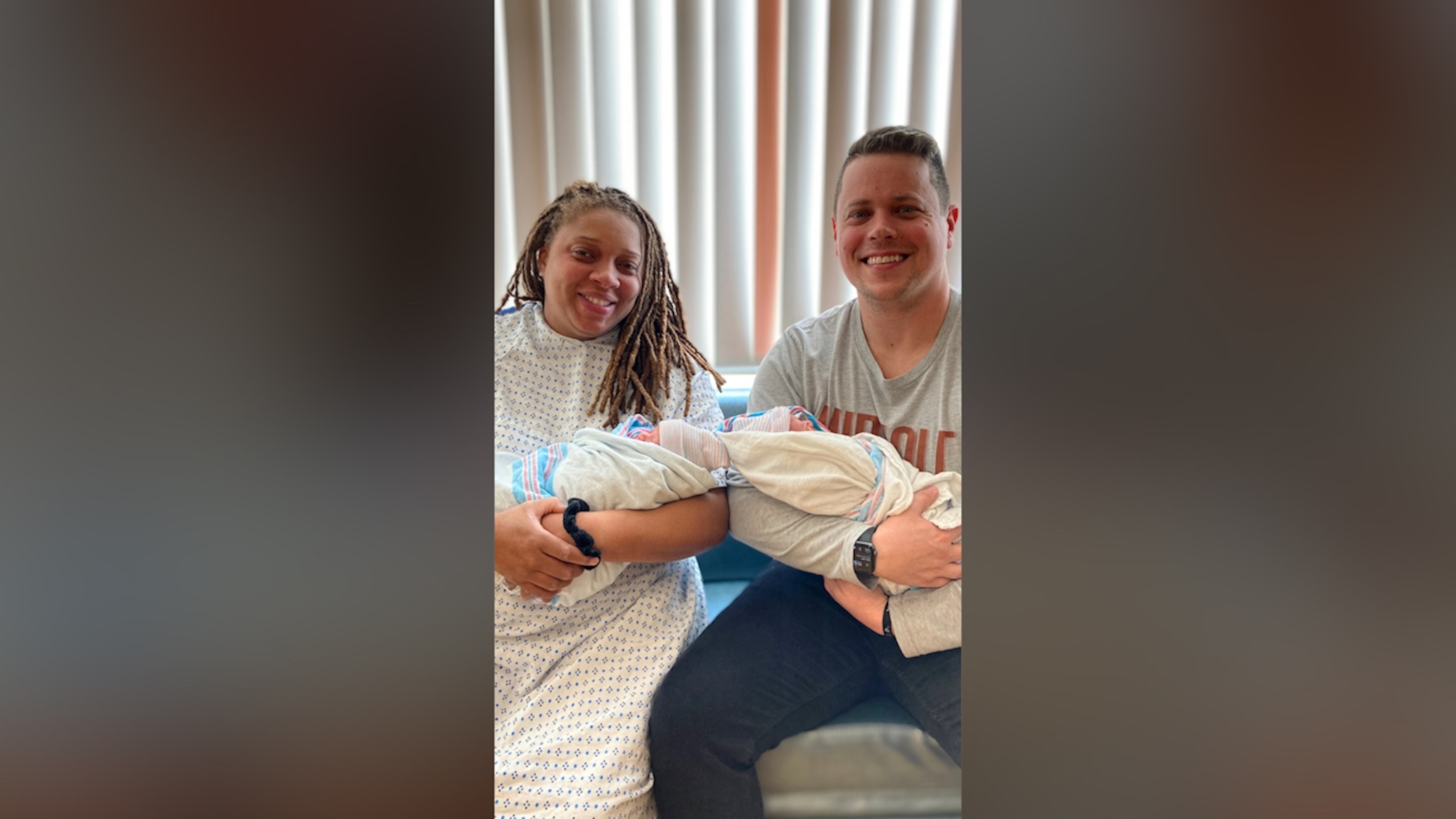 Video These twins were born on 2 different days and years - ABC News