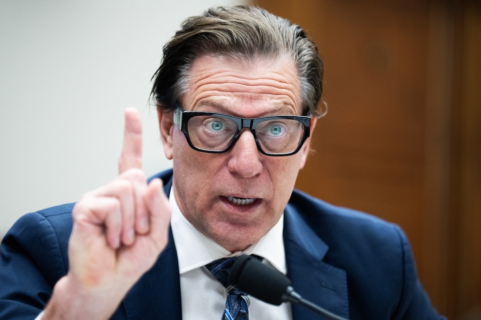 PHOTO: David Richardson, acting FEMA administrator, testifies during the House Transportation and Infrastructure Subcommittee