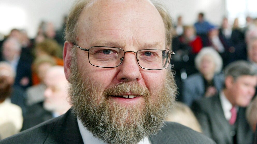 FILE - Scottish scientist Ian Wilmut is seen in the Pauls Church in Frankfurt, central Germany, Monday, March 14, 2005. Ian Wilmut, the cloning pioneer whose research was critical to the creation of Dolly the Sheep, has died, the Roslin Institute at the University of Edinburgh said Monday. He was 79. (AP Photo/Michael Probst, File)