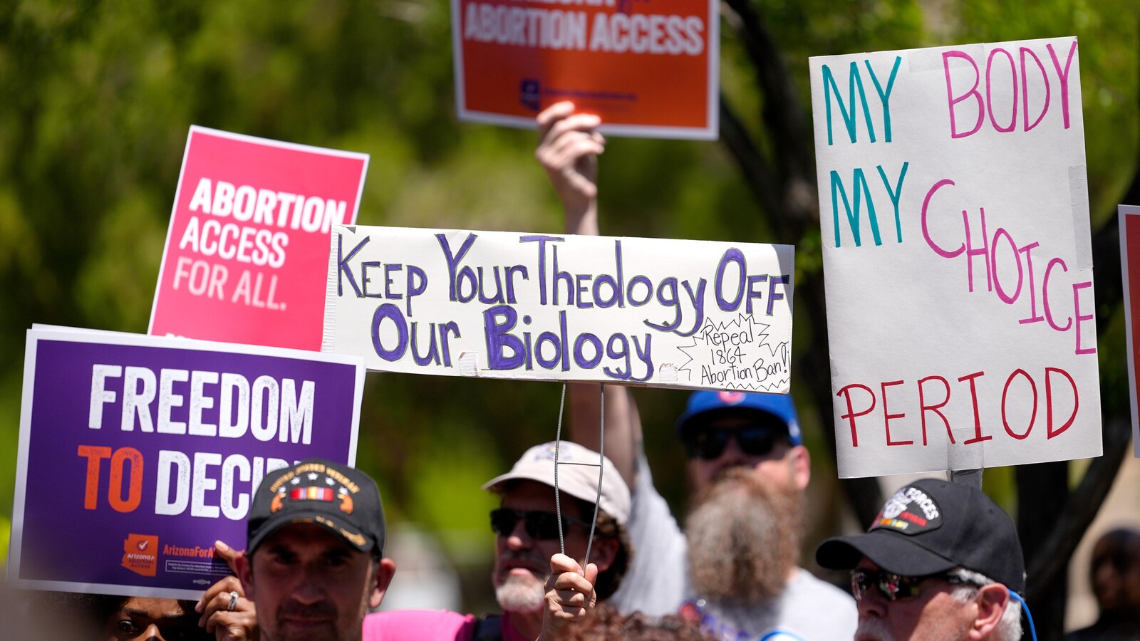  Gov. Gavin Newsom wants to let Arizona doctors provide abortions in California