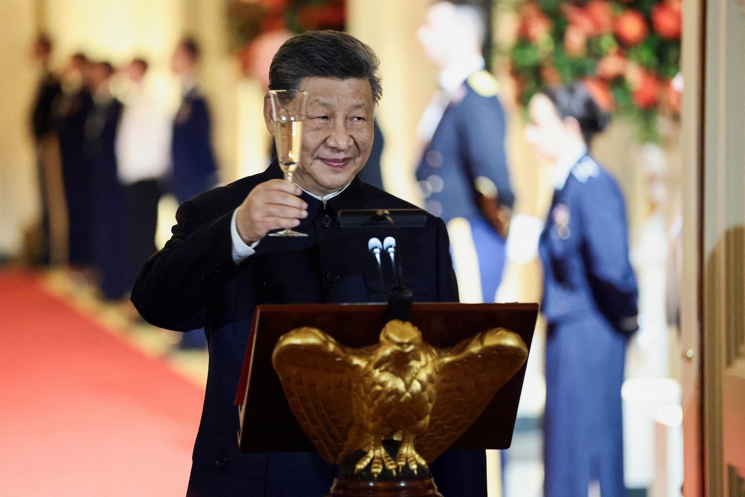 Red carpet ceremony precedes dinner