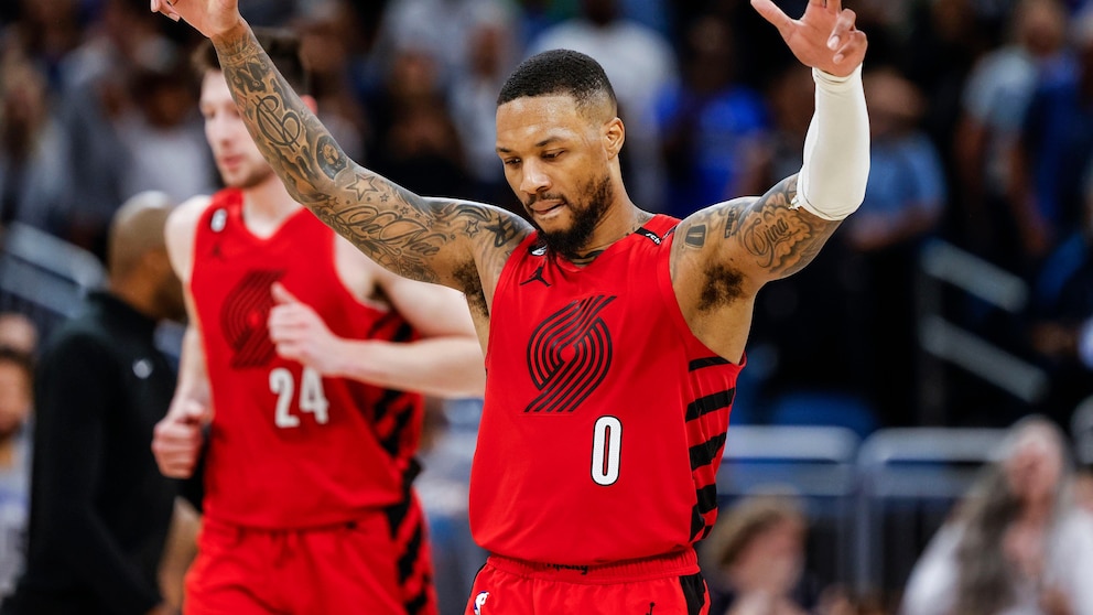 Injured Damian Lillard is grateful to be 'back home' with the Trail Blazers  - ABC News